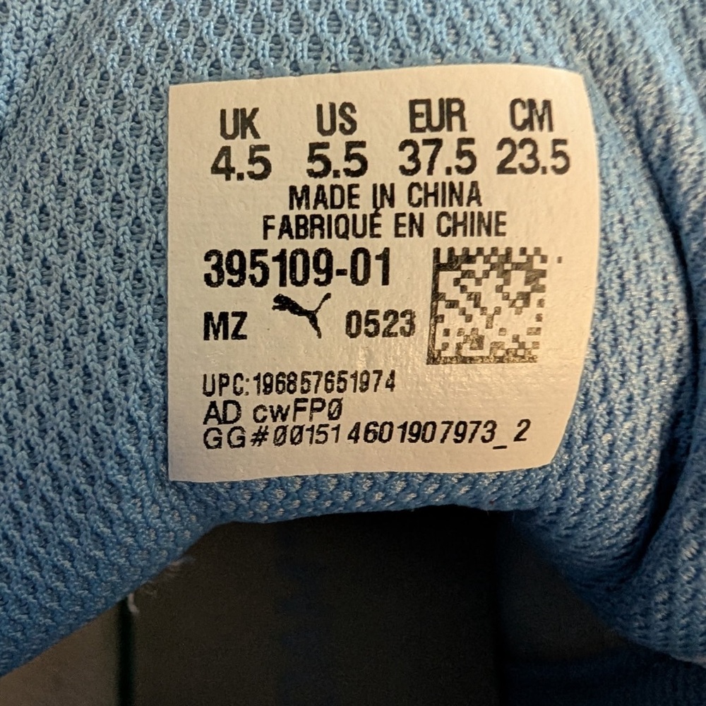 Puma rebound layup size 5.5 kids Sky Blue/White High-Tops new - no tags or box - Picture 7 of 7
